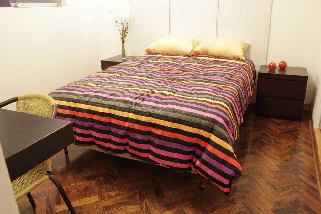 Bed & Breakfast - La Casa De Ceci Lima Eksteriør bilde