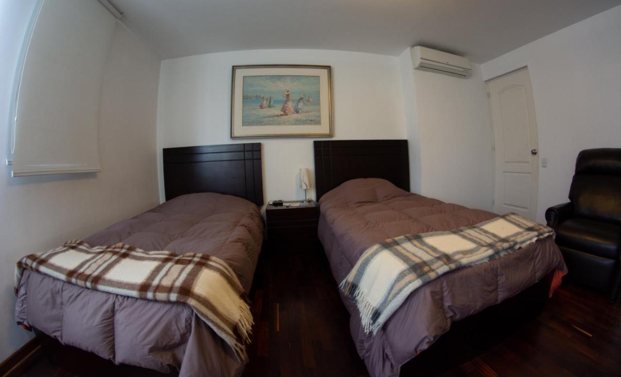 Bed & Breakfast - La Casa De Ceci Lima Eksteriør bilde