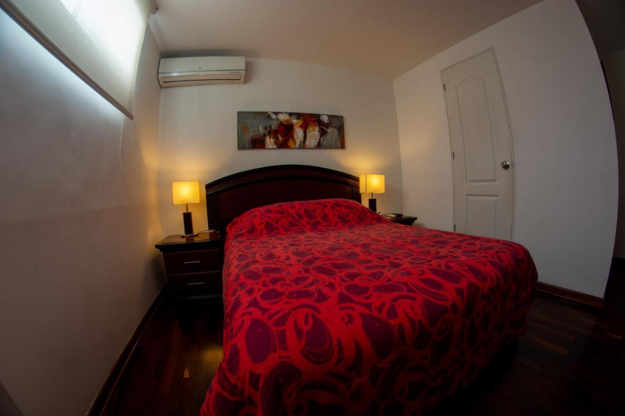 Bed & Breakfast - La Casa De Ceci Lima Eksteriør bilde